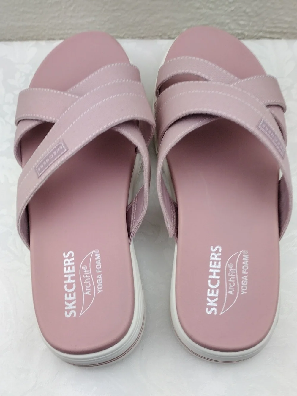 Skechers Arch Fit Daylily Mauve Canvas Crossband Open Toe Mid Sole Arcade Sandal